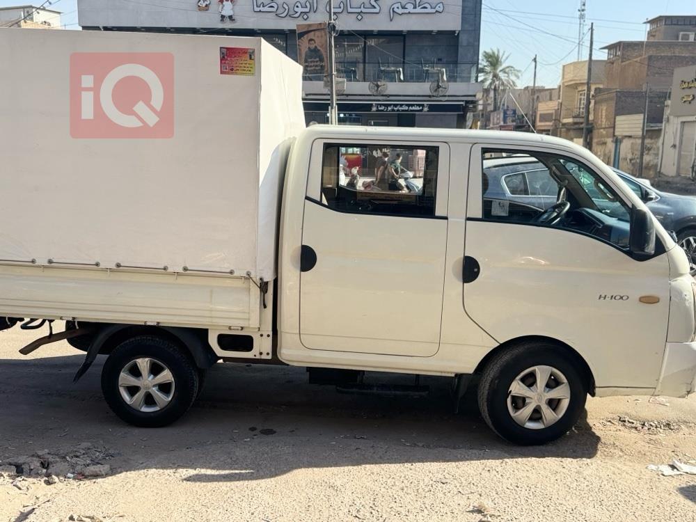 هیوندای H-100